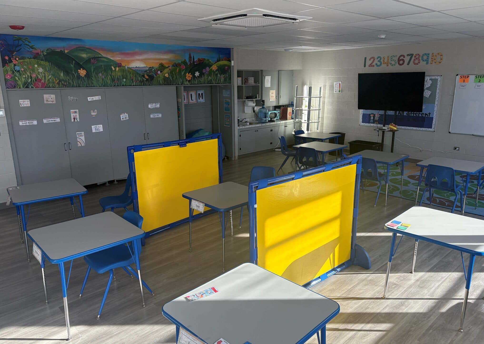 Strides Classroom About Us - Strides Academy